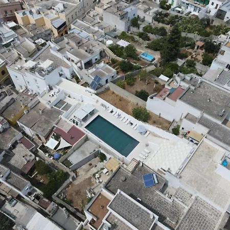 Azalea Deluxe アパート *