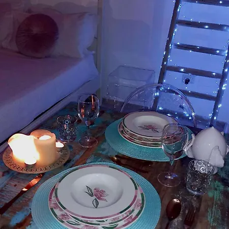 アパート Azalea Deluxe