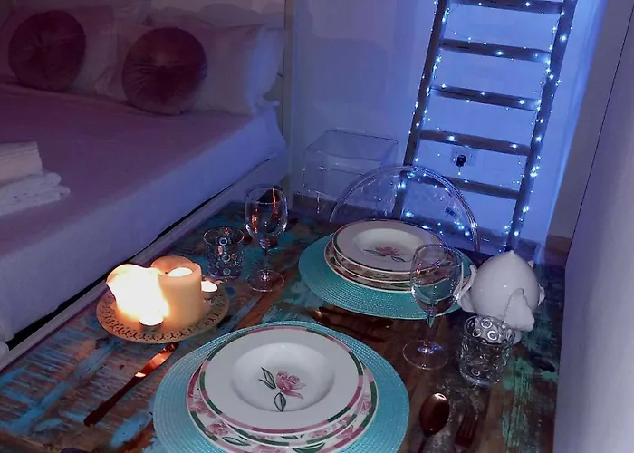 アパート Azalea Deluxe